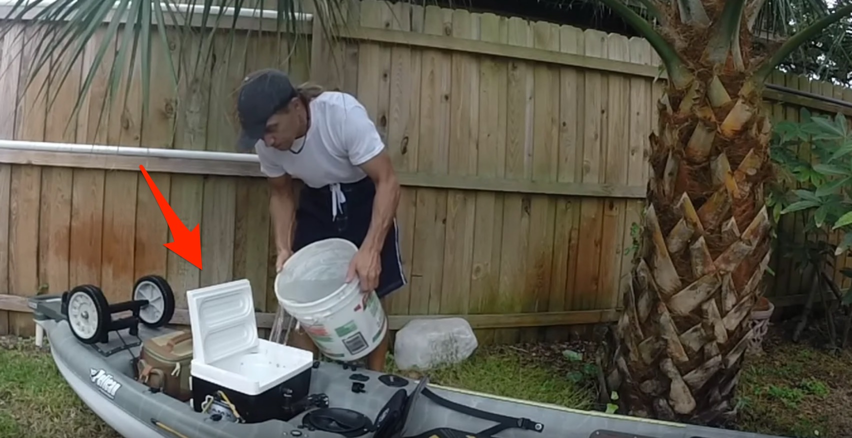 How To Make A Kayak Livewell From An Old Cooler [VIDEO]