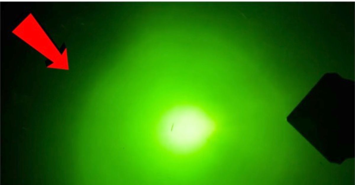 How to use a green underwater fishing light - GreenBlobFishing
